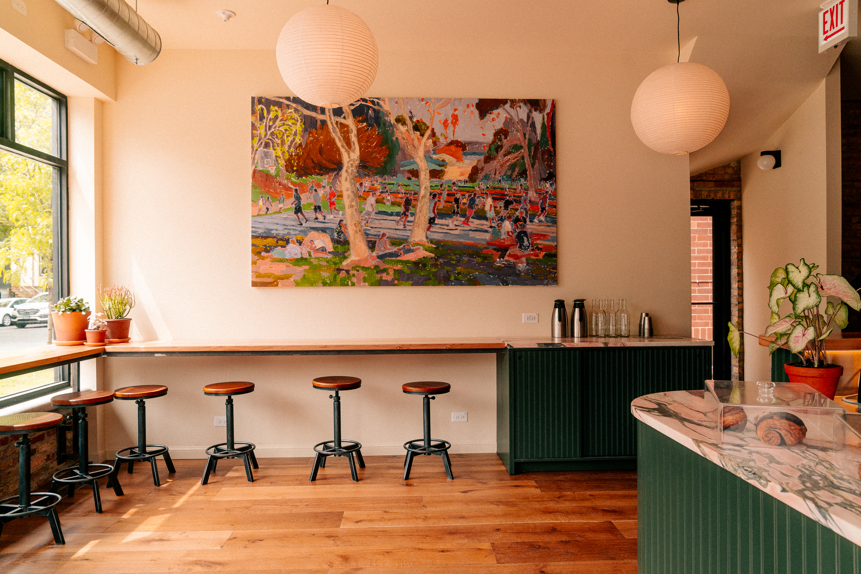 Inside the Roscoe Village coffee bar